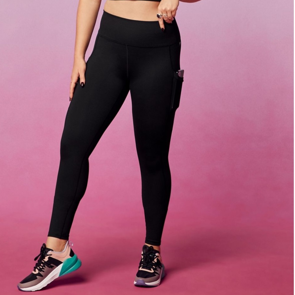 Fabletics On The Go Powerhold High Waisted Legging- M in Black